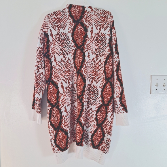 Janice Apparel Snake Print Womens Cardigan Duster Coat White Jacket One … - Picture 2 of 8